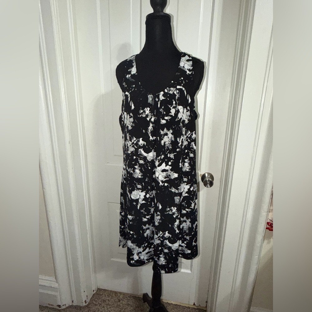 Women's size large‎ Tek Gear Black and White Women's Dress cute summer